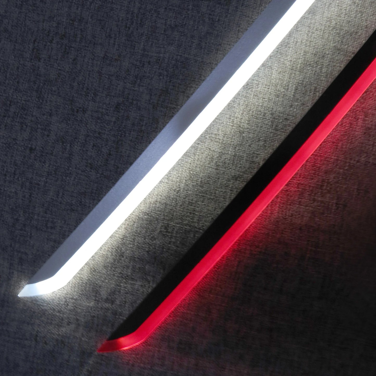 Bleach: Rukia Kuchiki "Sode no Shirayuki" 40" Luminous LED Katana